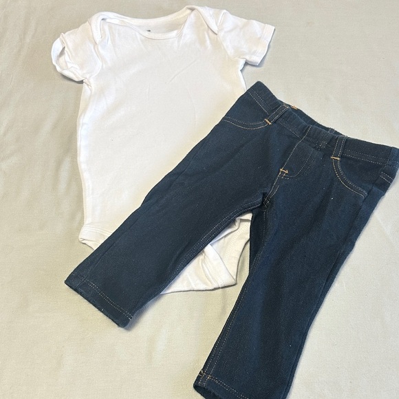 2-piece White Onesie and Blue Jeans Set - Picture 1 of 4